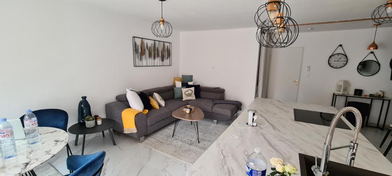 En Exclusivite T3 A 2 Pas Des Plages De St Raphael Saint-Raphaël Exteriér fotografie