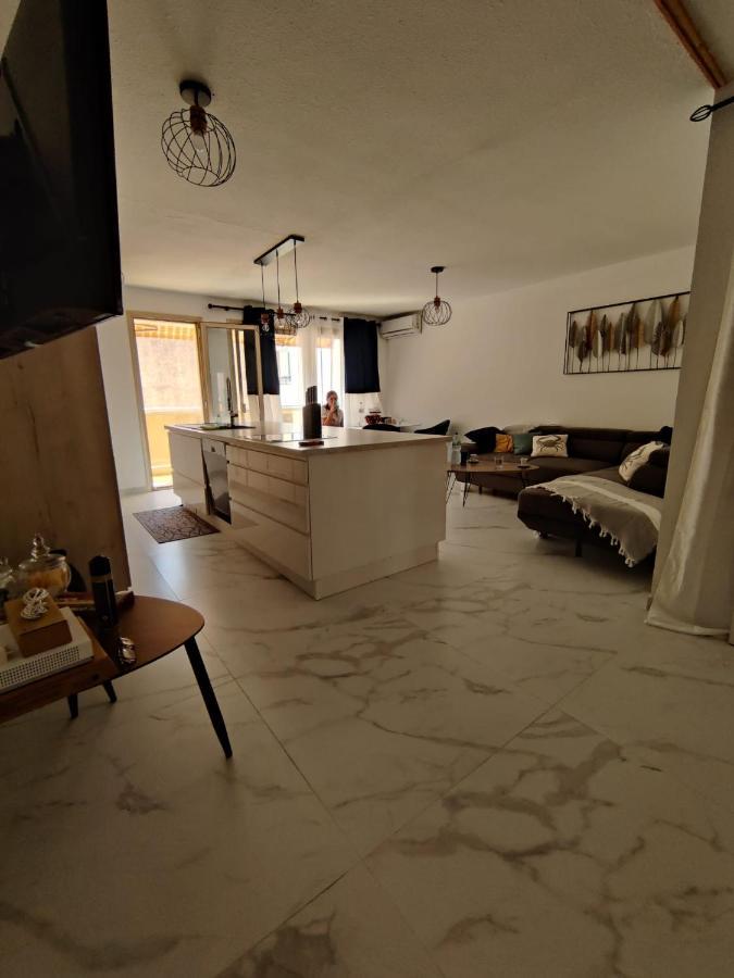 En Exclusivite T3 A 2 Pas Des Plages De St Raphael Saint-Raphaël Exteriér fotografie