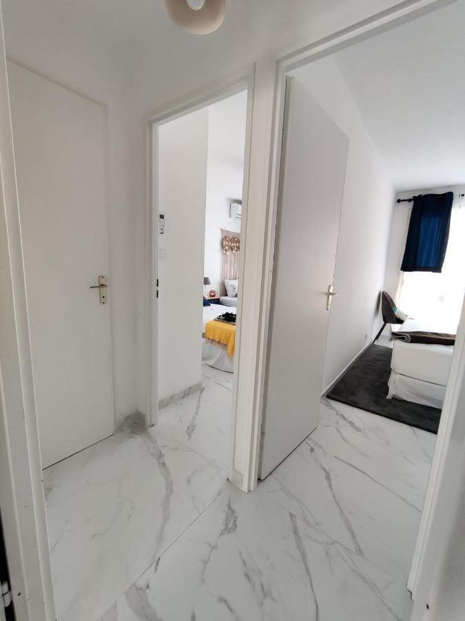En Exclusivite T3 A 2 Pas Des Plages De St Raphael Saint-Raphaël Exteriér fotografie