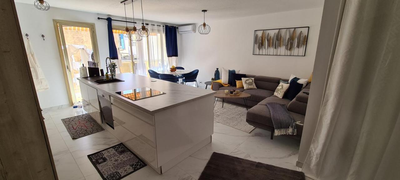 En Exclusivite T3 A 2 Pas Des Plages De St Raphael Saint-Raphaël Exteriér fotografie